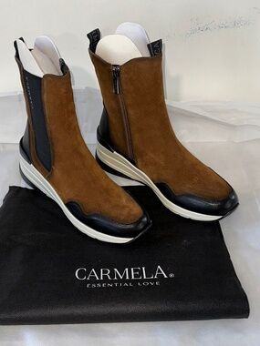 Carmela Two Tone Comfort Flex Leather Wedge Ankle Boots Suede Sz 38 US 7.5 Spain